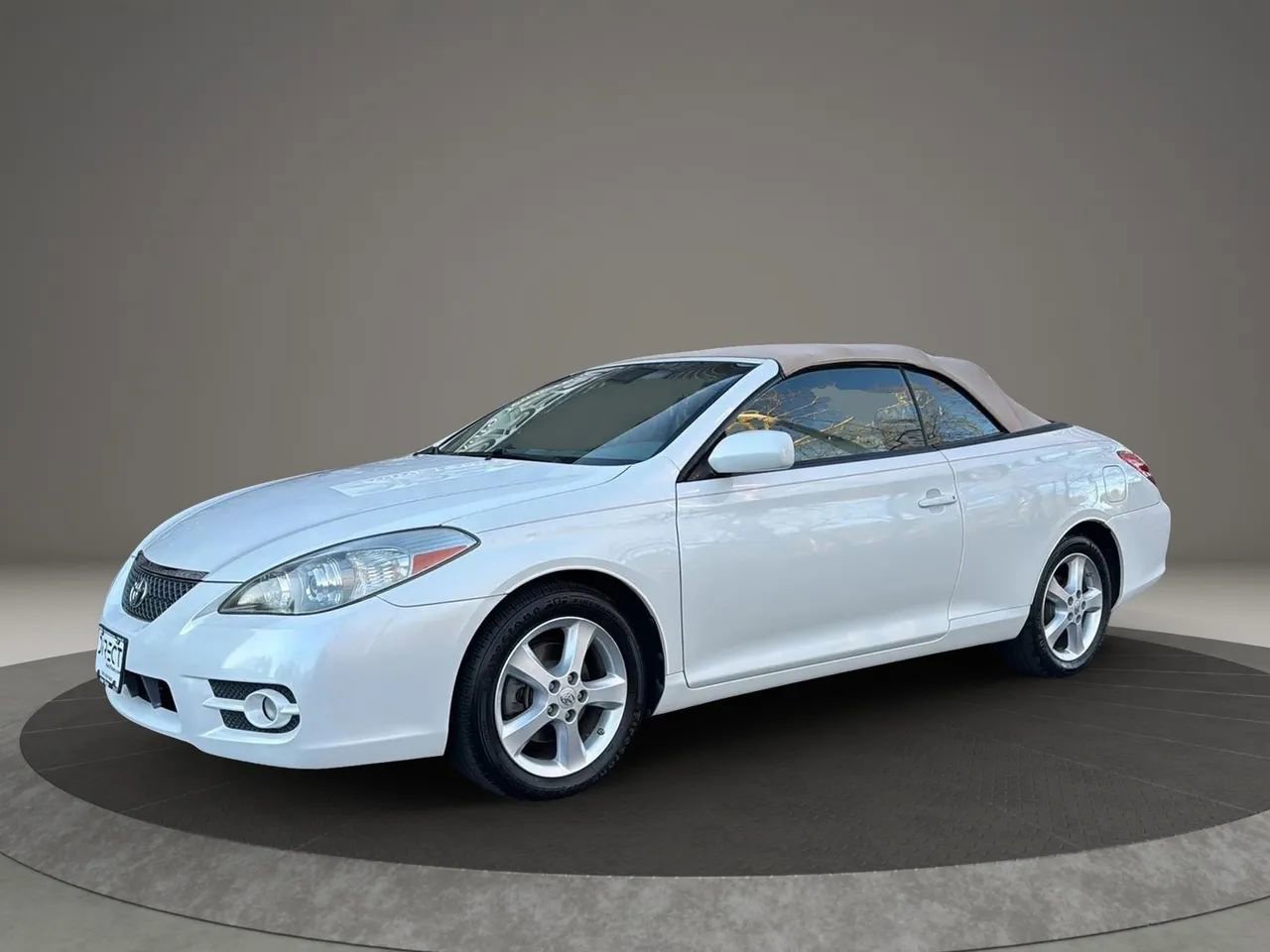 Used 2008 Toyota Solara SLE image 1