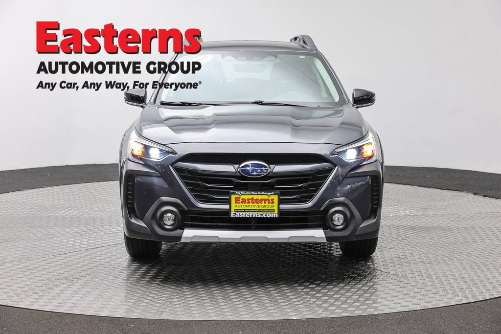 Used 2023 Subaru Outback Limited AWD/4WD image 2