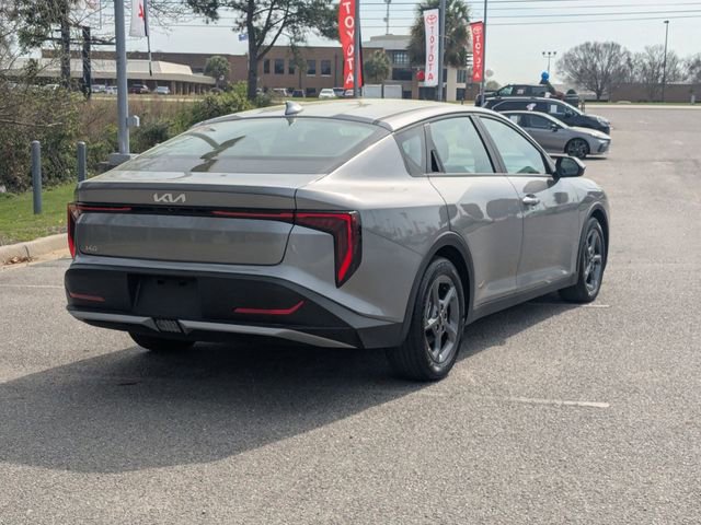 Used 2025 Kia K4 LXS image 3