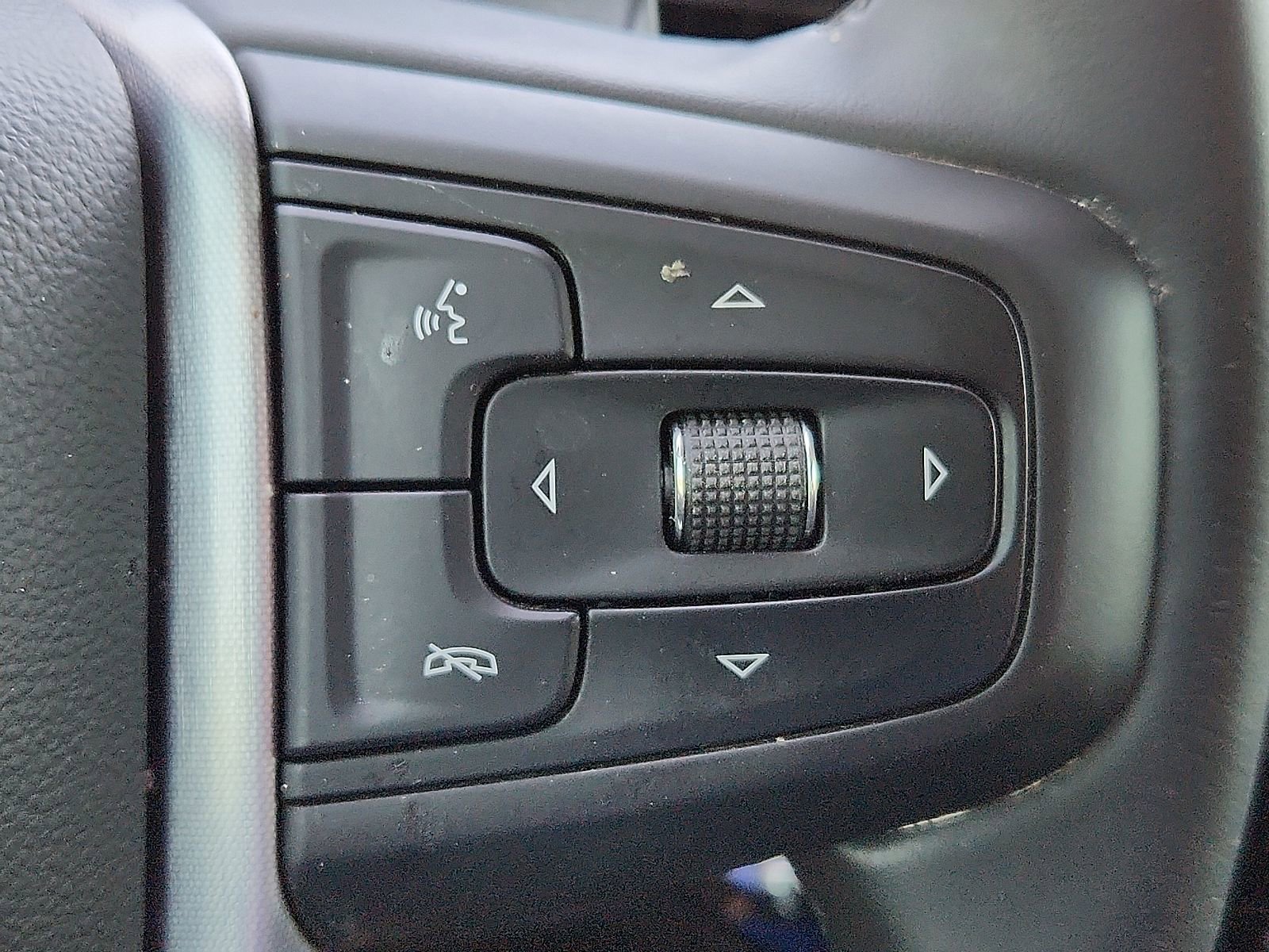 Used 2025 GMC Sierra 1500 SLT image 20