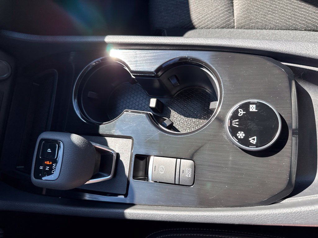 Certified 2026 Nissan Rogue SV AWD/4WD image 12