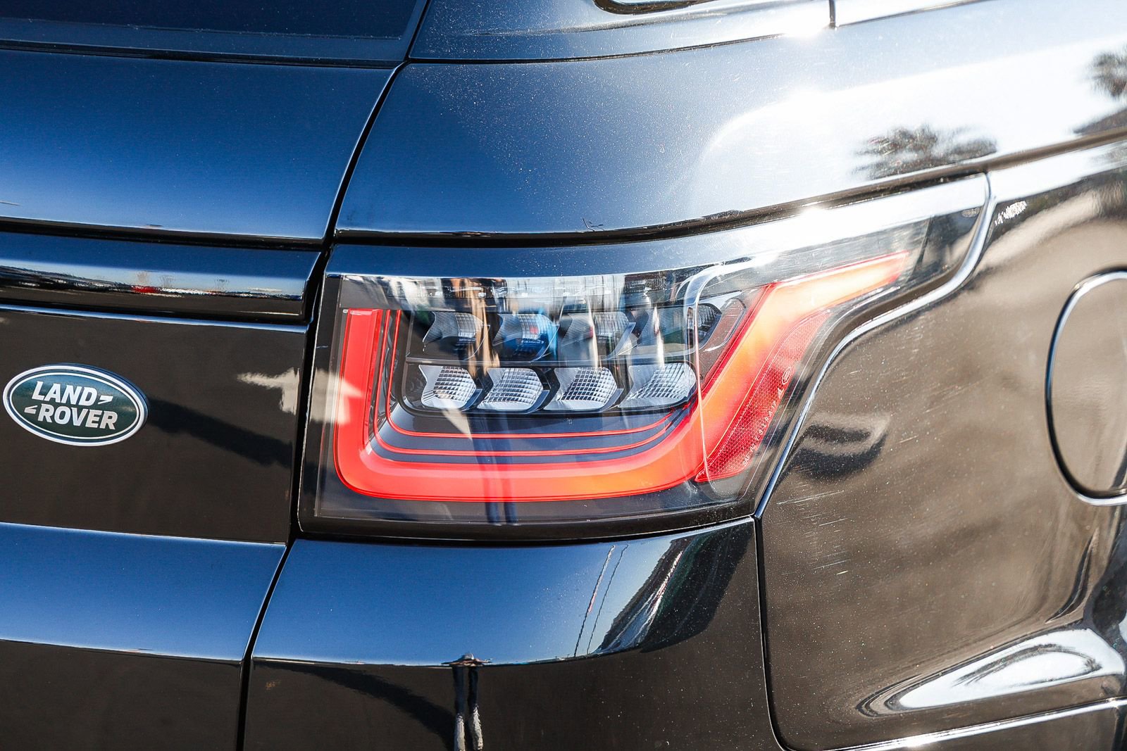 Used 2022 Land Rover Range Rover Sport HSE Silver Edition image 8