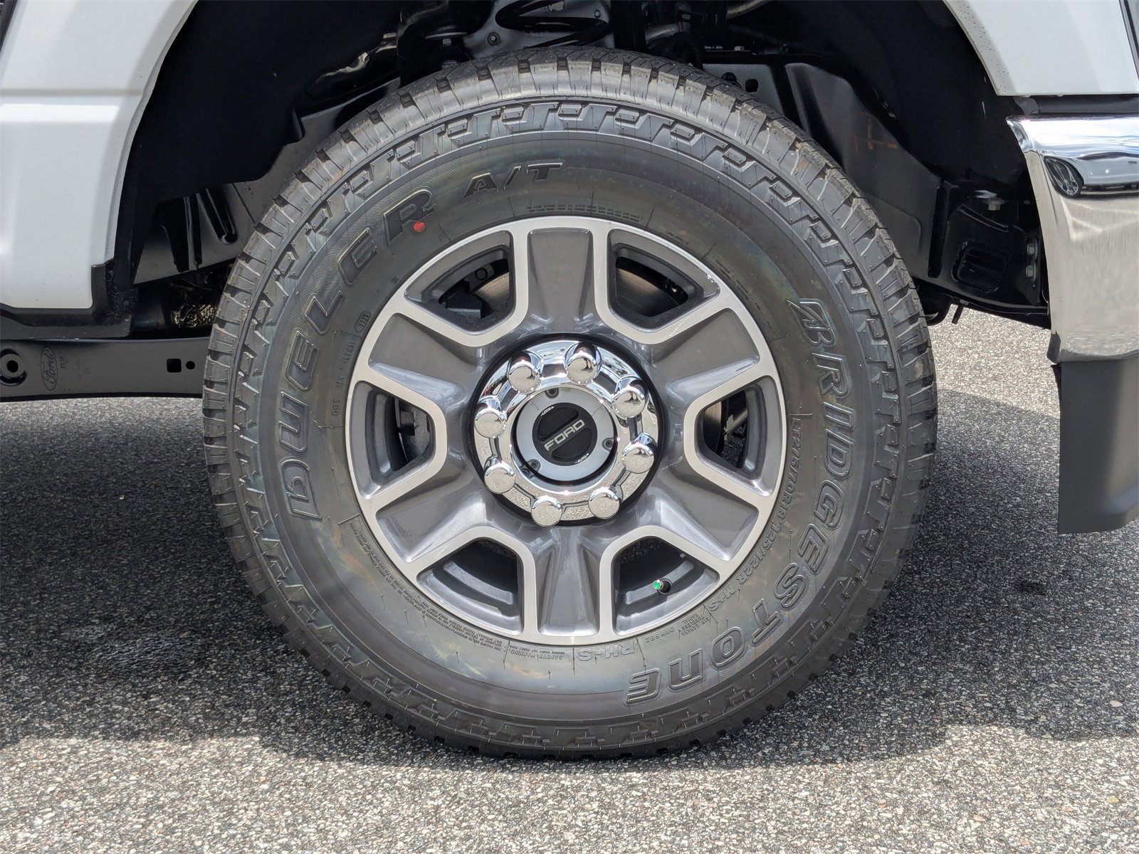 New 2025 Ford F350 XLT image 27