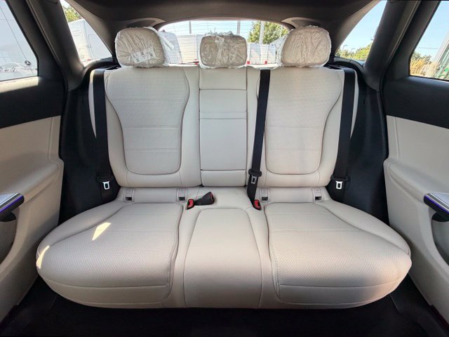 New 2027 Mercedes-Benz GLC 300 4MATIC image 15