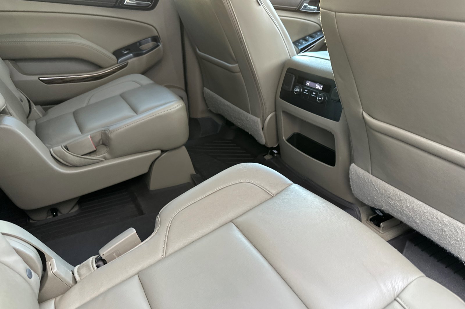 Used 2020 GMC Yukon XL SLT w/ Value Plus Edition image 19