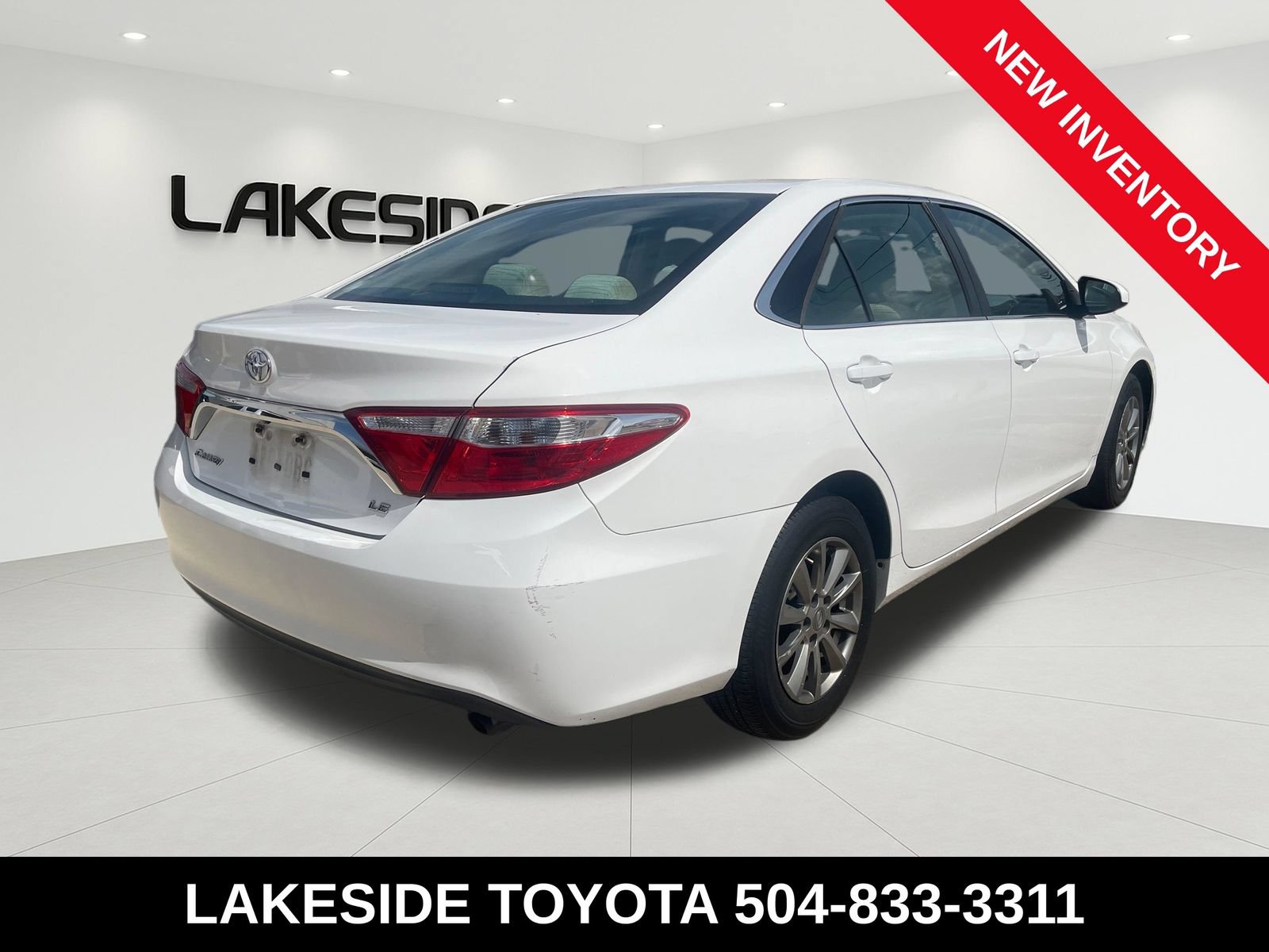 Used 2015 Toyota Camry LE FWD image 4