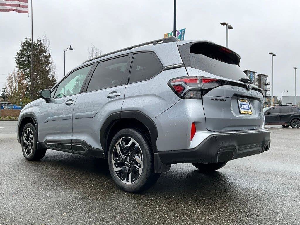 Certified 2025 Subaru Forester Limited image 6