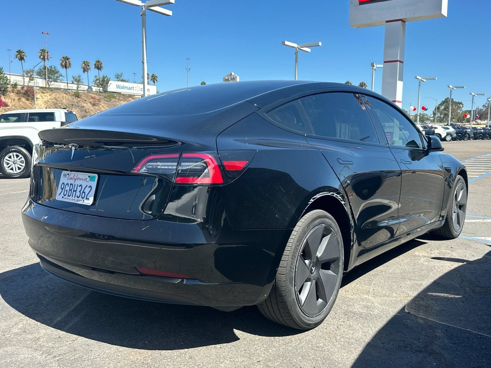 Used 2023 Tesla Model 3 Standard Range RWD image 3