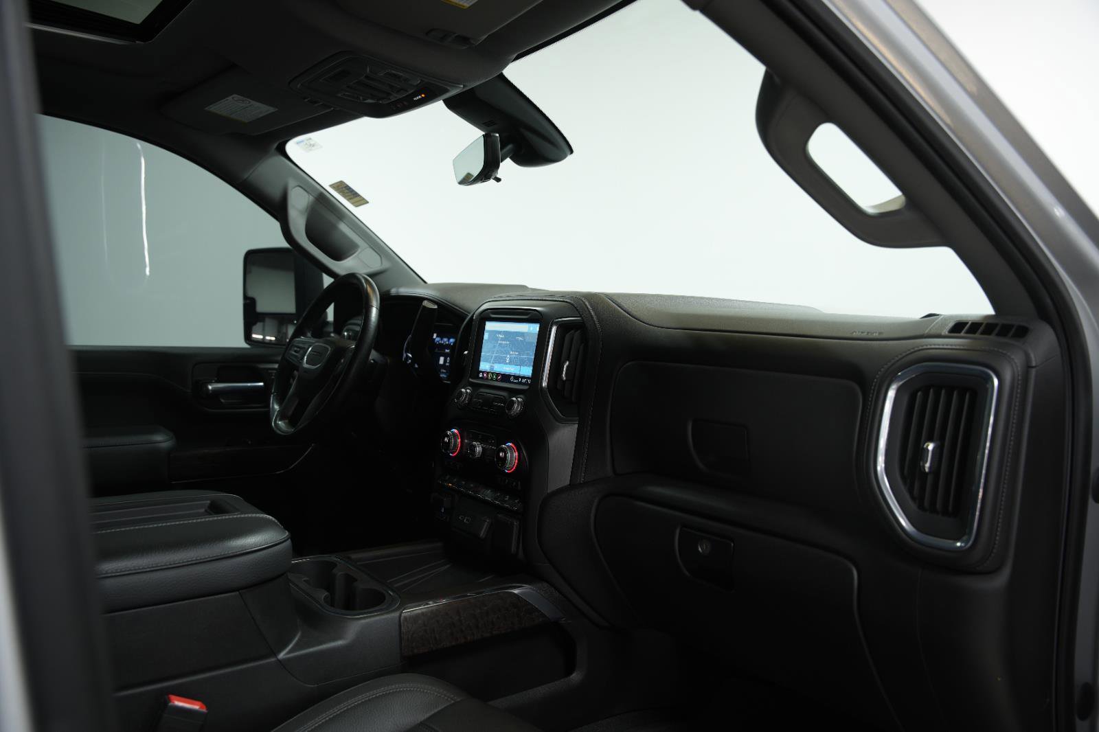 Used 2022 GMC Sierra 2500 Denali w/ Denali Ultimate Package image 17