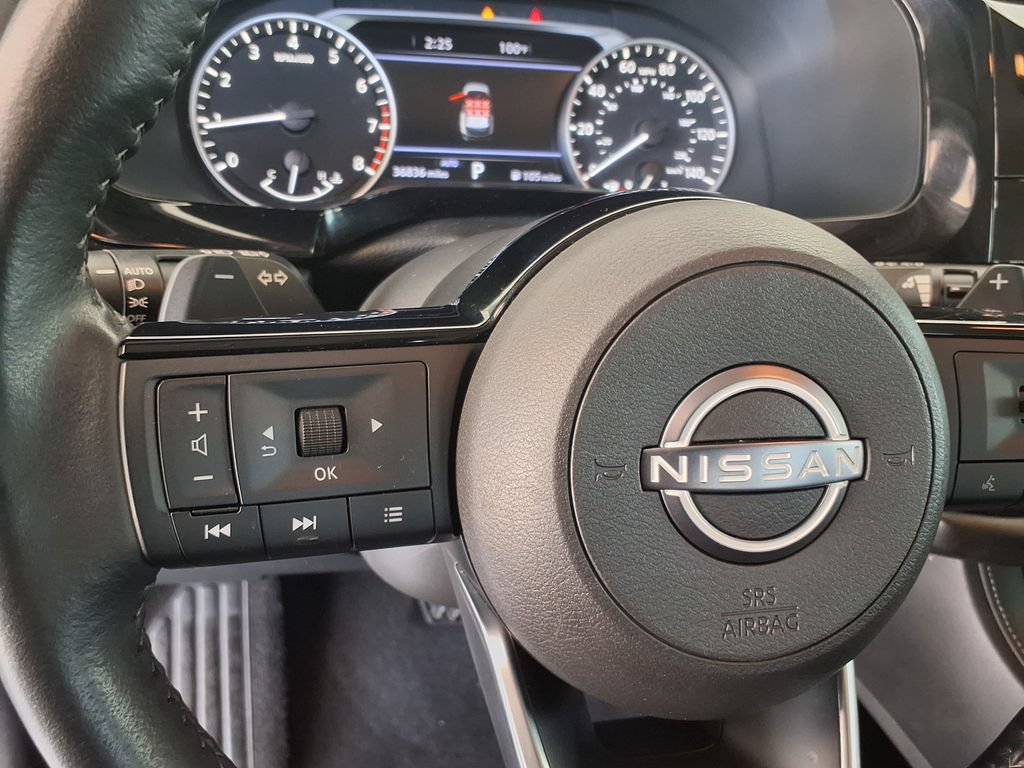 Used 2023 Nissan Pathfinder SL w/ Lighting Package (N92) AWD/4WD image 24