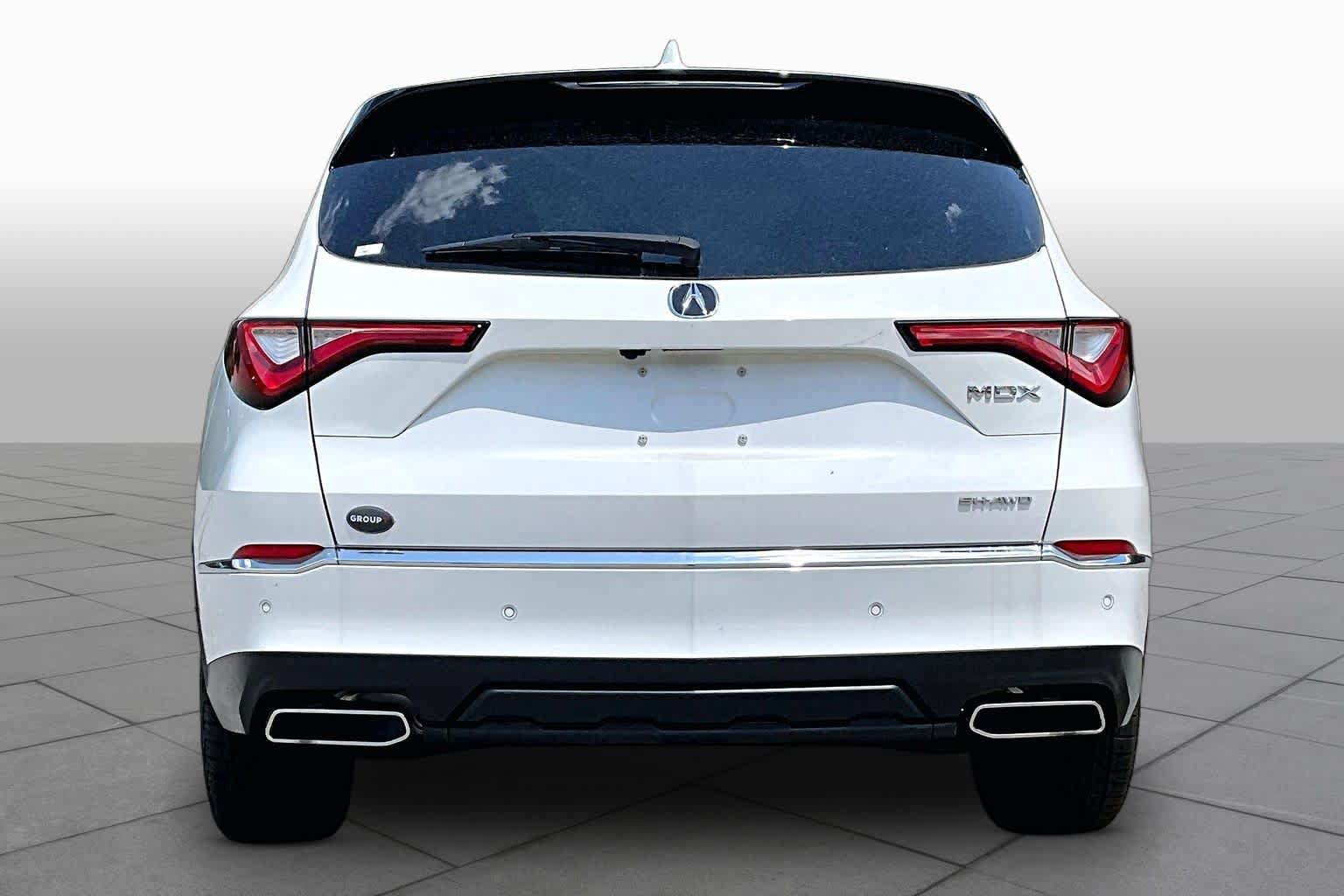 Used 2023 Acura MDX w/ Technology Package AWD/4WD image 9