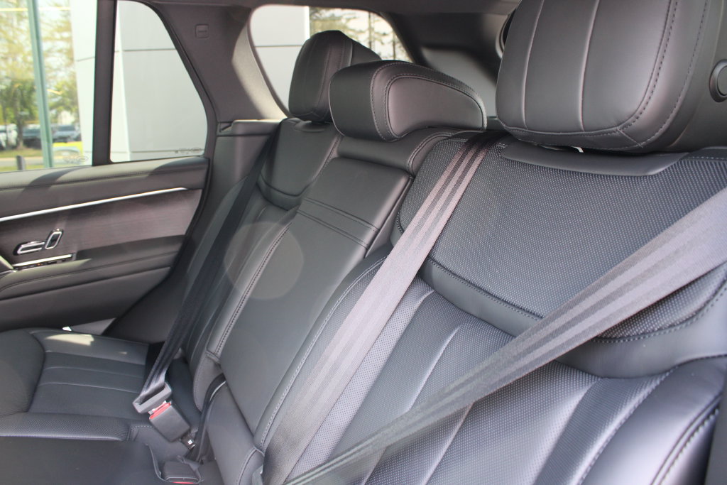 New 2027 Land Rover Range Rover SE AWD/4WD image 9