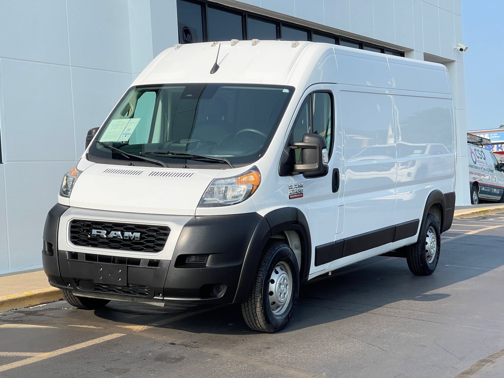 Used 2025 RAM ProMaster 2500 w/ Convenience Group FWD image 7