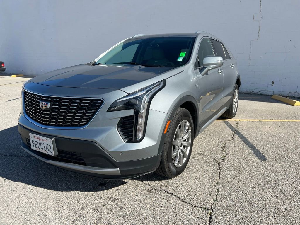 Used 2023 Cadillac XT4 Premium Luxury image 1