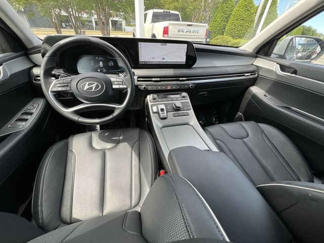 Used 2025 Hyundai Palisade SEL FWD image 2
