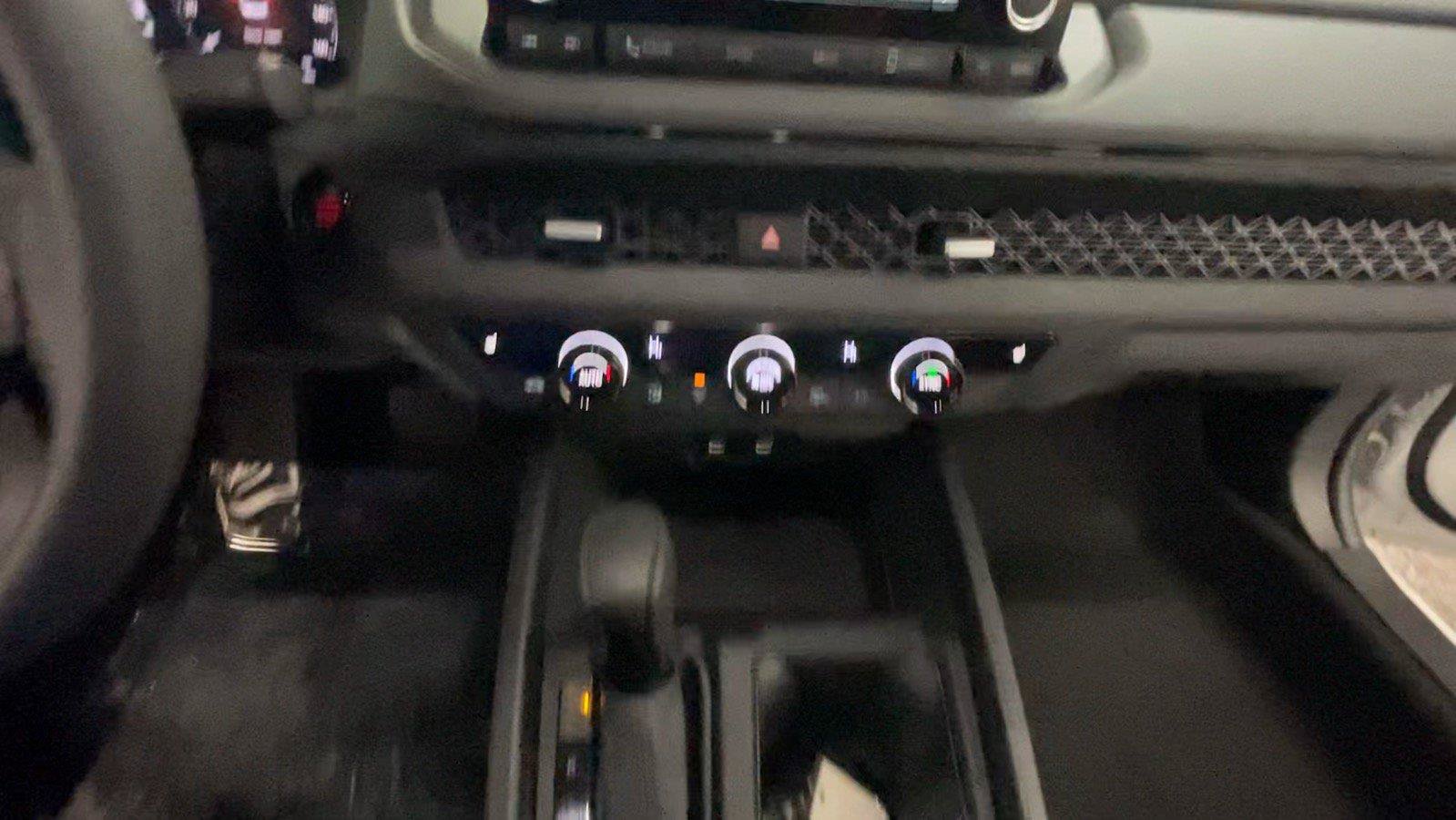 Used 2025 Honda Accord SE image 36