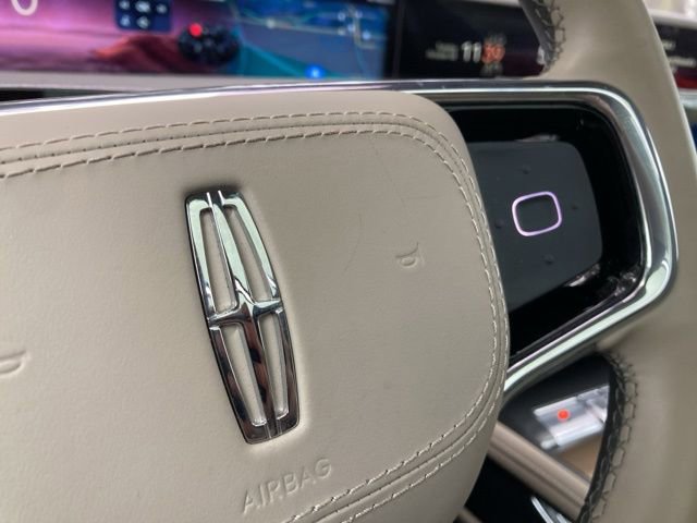 Certified 2025 Lincoln Nautilus Reserve w/ Jet Appearance Package image 28