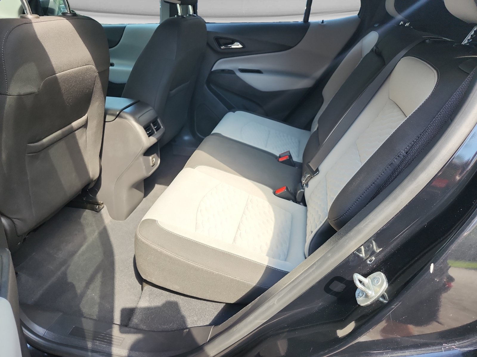 Used 2021 Chevrolet Equinox LT w/ Driver Convenience Package FWD image 15