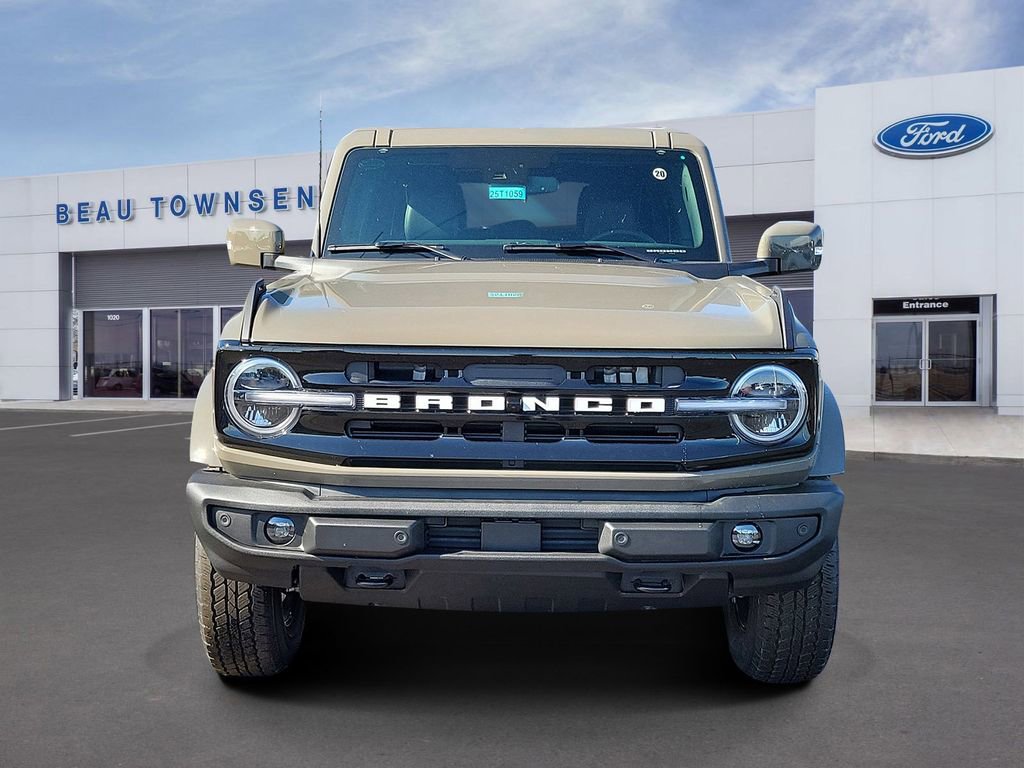 New 2025 Ford Bronco Outer Banks video 2
