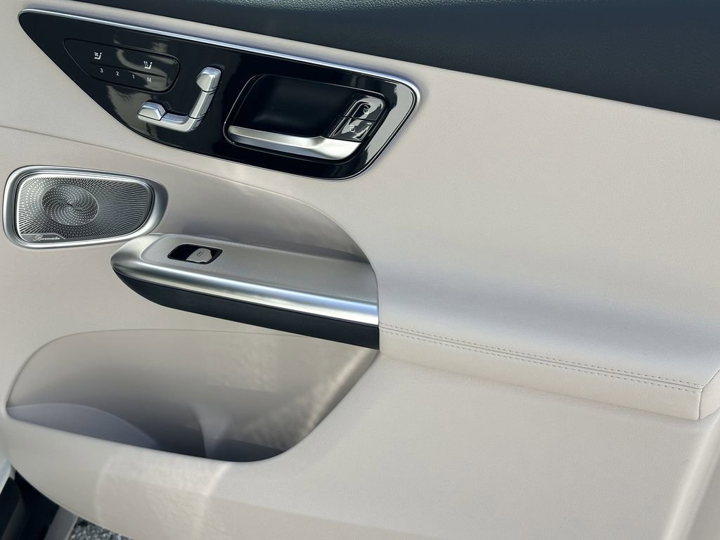 New 2026 Mercedes-Benz GLC 300 4MATIC image 16