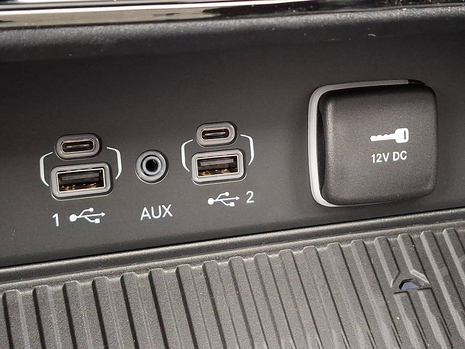 New 2026 Jeep Grand Cherokee Limited w/ Luxury Tech Group II image 17