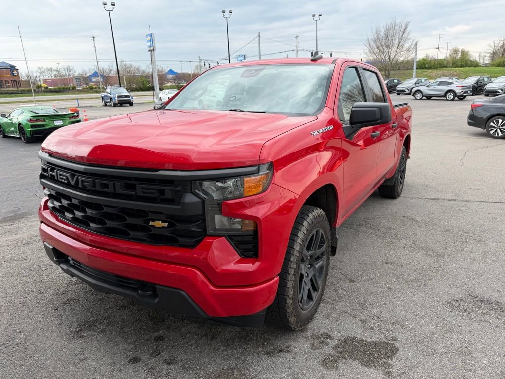 Used 2022 Chevrolet Silverado 1500 Custom image 2