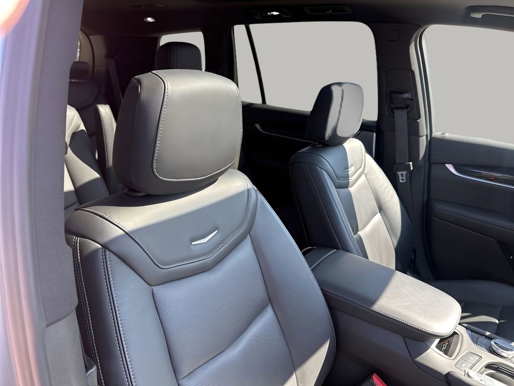 Certified 2023 Cadillac XT6 Premium Luxury w/ Technology Package image 13