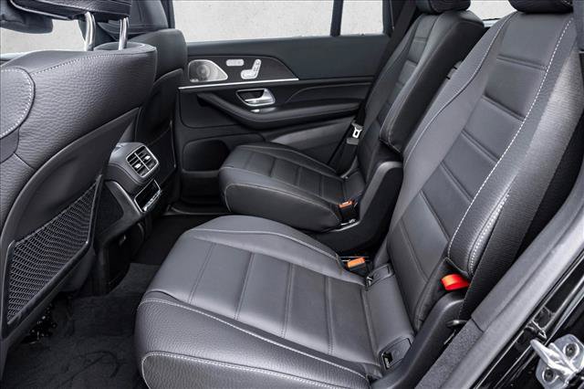 New 2026 Mercedes-Benz GLS 580 4MATIC image 21