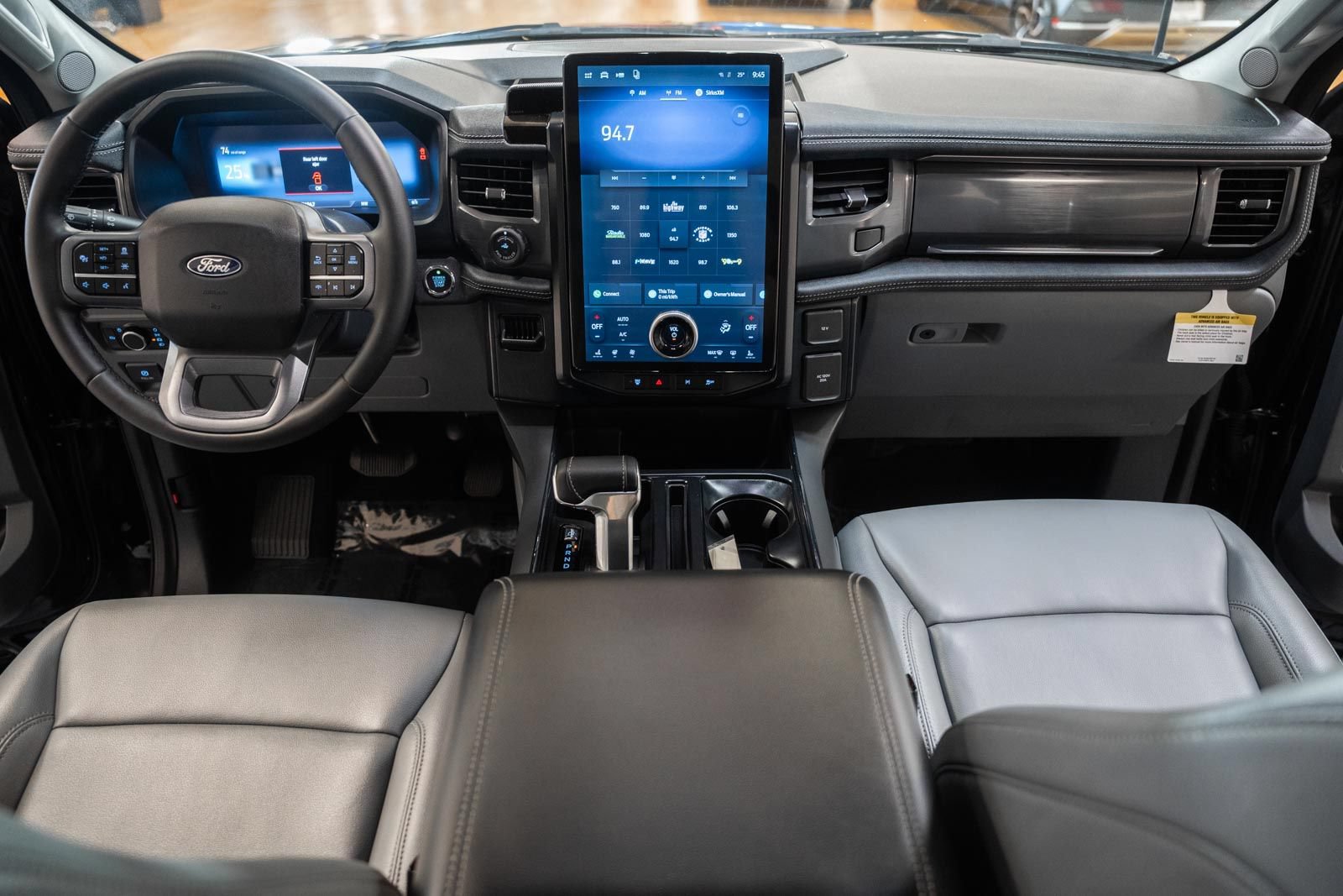 Used 2025 Ford F150 Lightning Flash AWD/4WD image 23