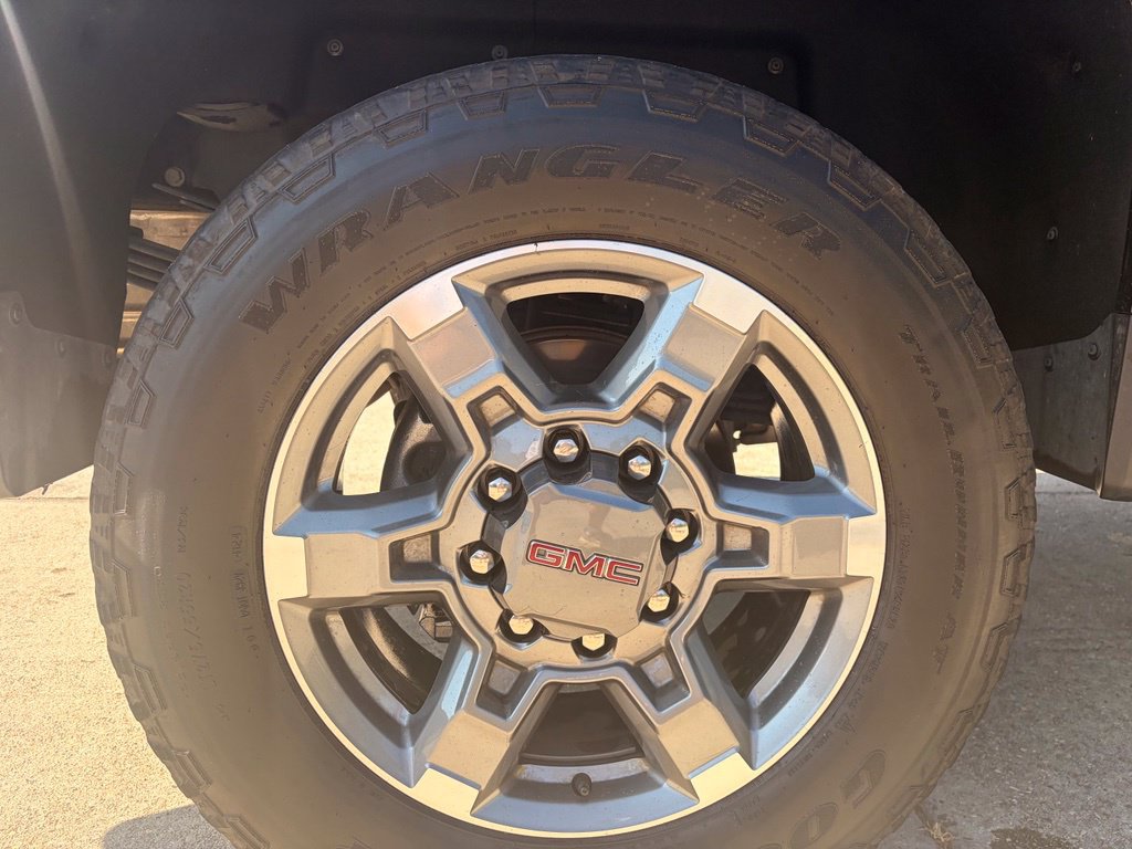 Used 2025 GMC Sierra 3500 SLT w/ SLT Premium Package AWD/4WD image 11