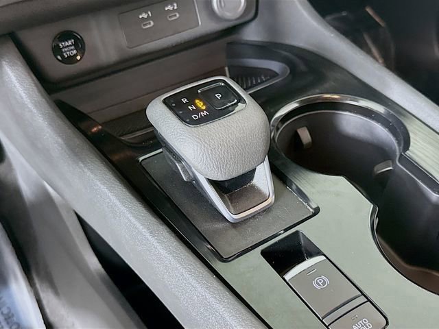 Used 2024 Nissan Rogue S image 16
