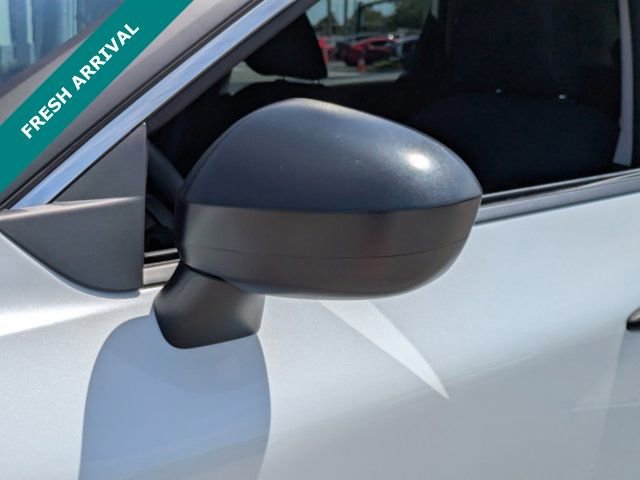 Used 2024 Nissan Rogue S image 12