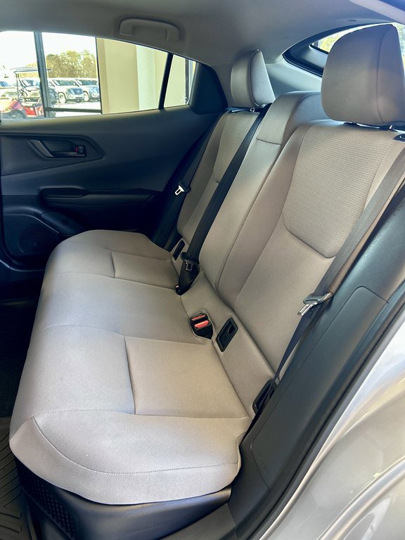 Used 2025 Toyota Prius LE image 16