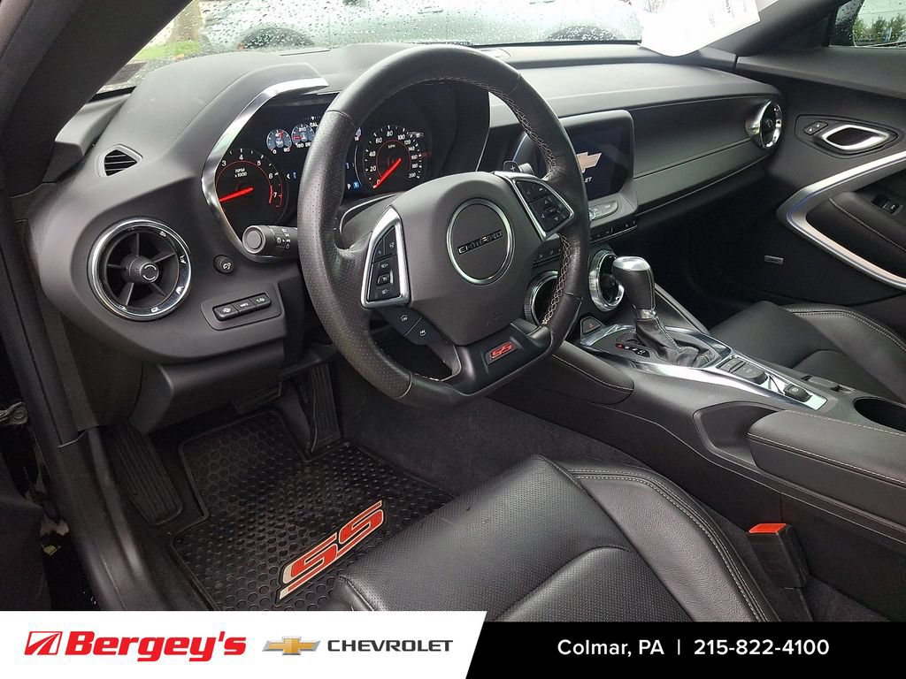 Used 2022 Chevrolet Camaro SS RWD image 13