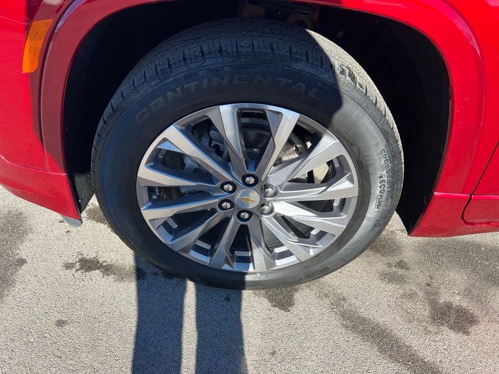 Used 2023 Chevrolet Traverse Premier image 13