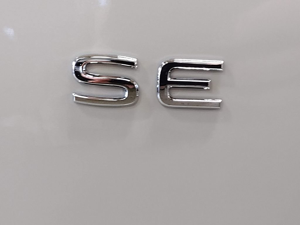 New 2026 Volkswagen Atlas SE image 13