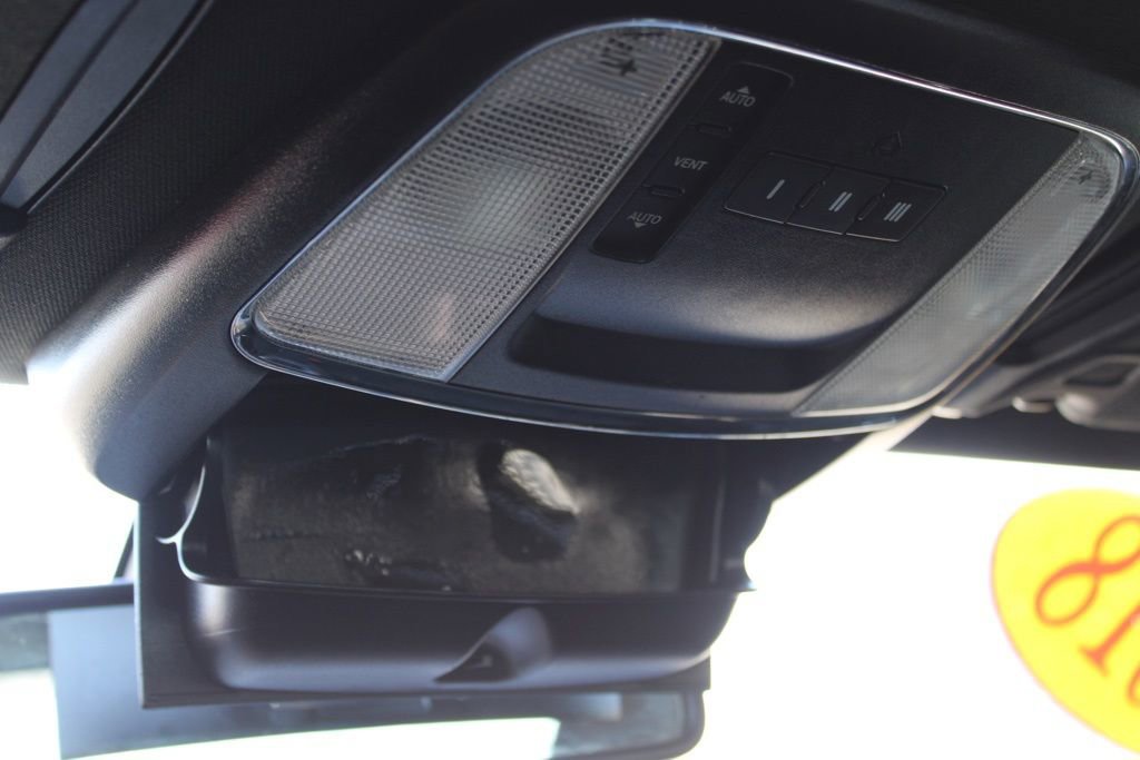 Used 2018 Dodge Charger GT w/ Blacktop Package image 39