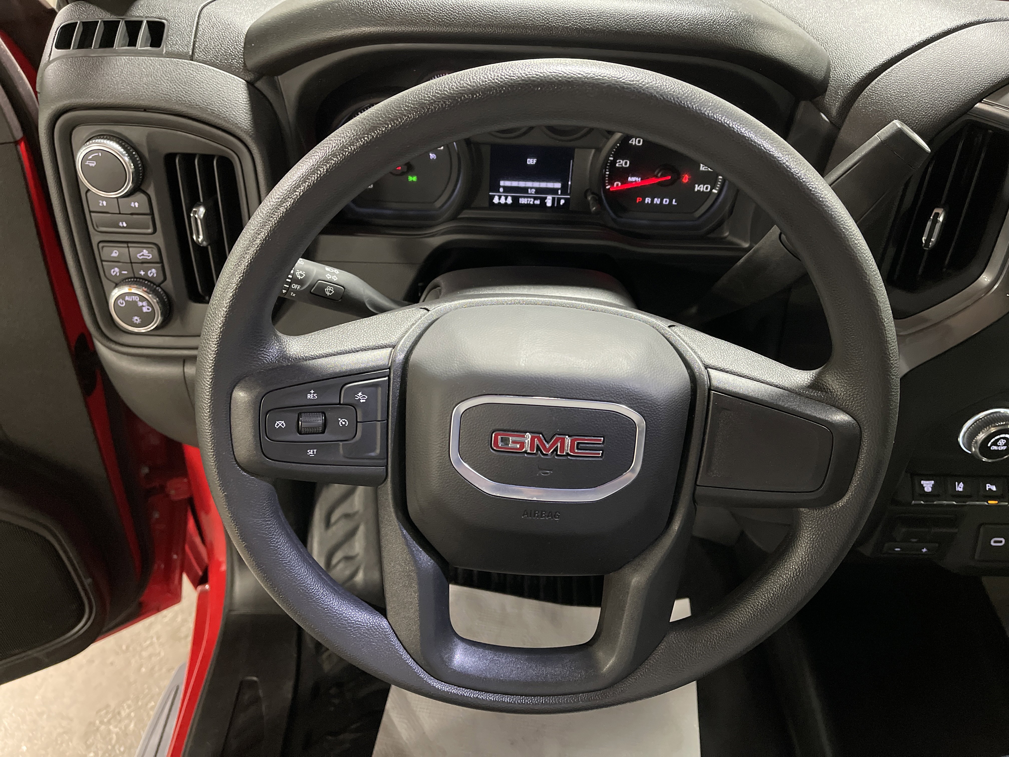 Used 2024 GMC Sierra 2500 Pro image 18