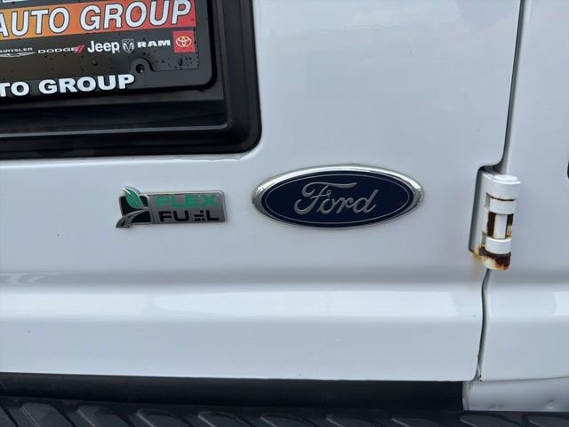 Used 2014 Ford E-250 and Econoline 250 w/ Power Group image 9