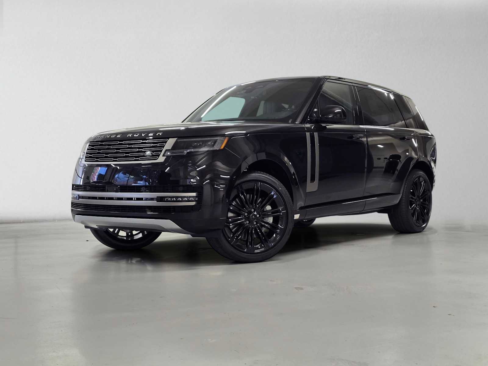New 2026 Land Rover Range Rover Long Wheelbase SE AWD/4WD image 1