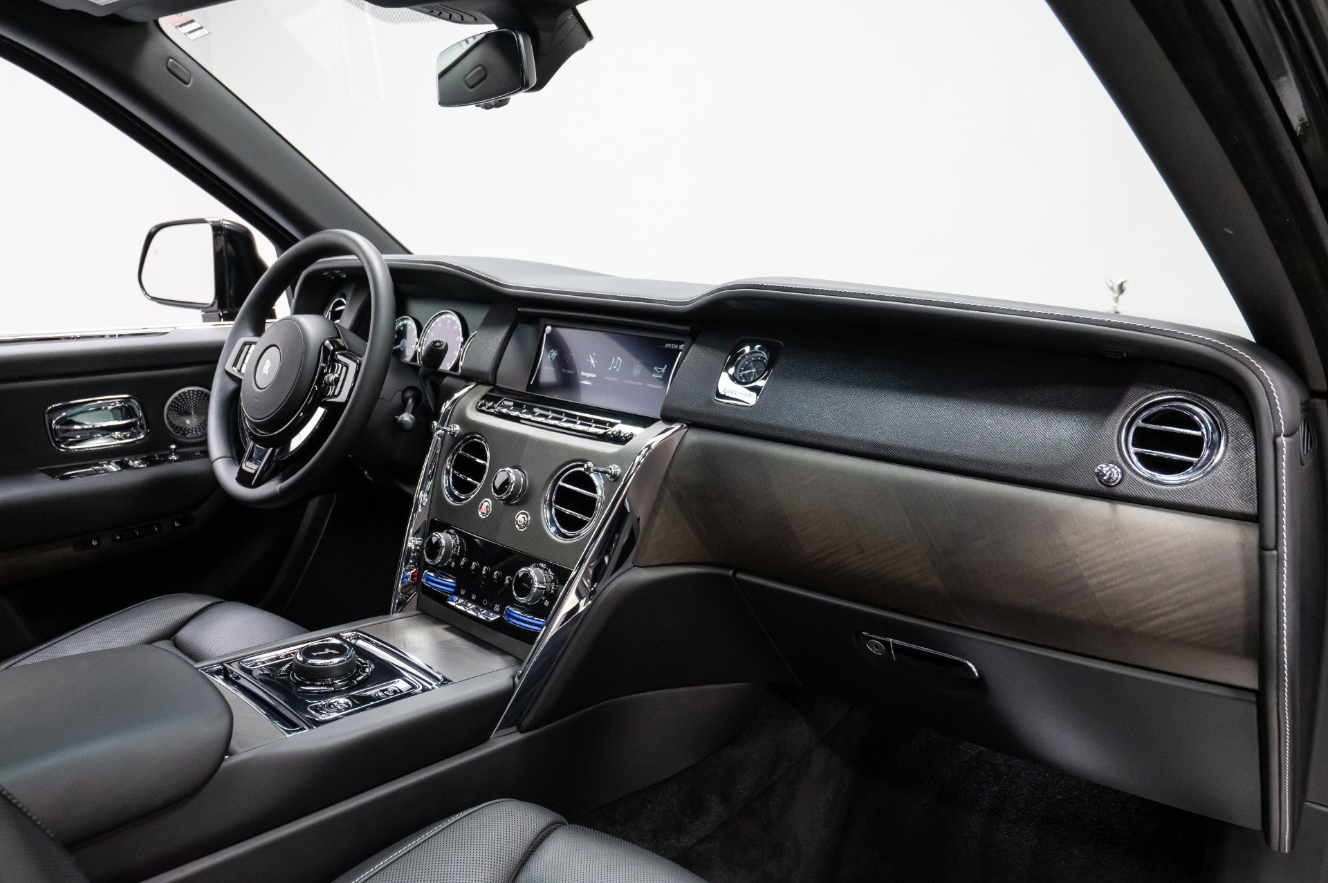 Used 2019 Rolls-Royce Cullinan image 44