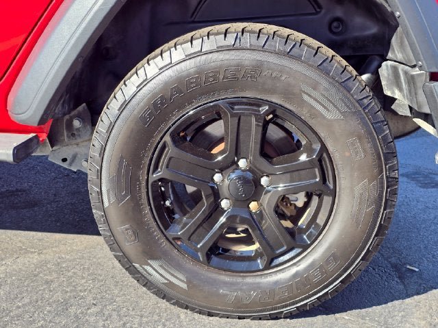 Certified 2018 Jeep Wrangler Unlimited Sport S AWD/4WD image 30