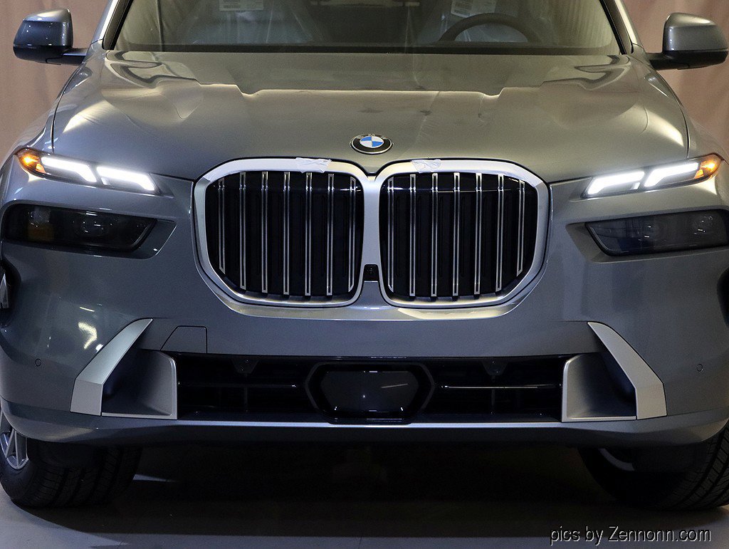 Used 2026 BMW X7 xDrive40i w/ Executive Package AWD/4WD image 6