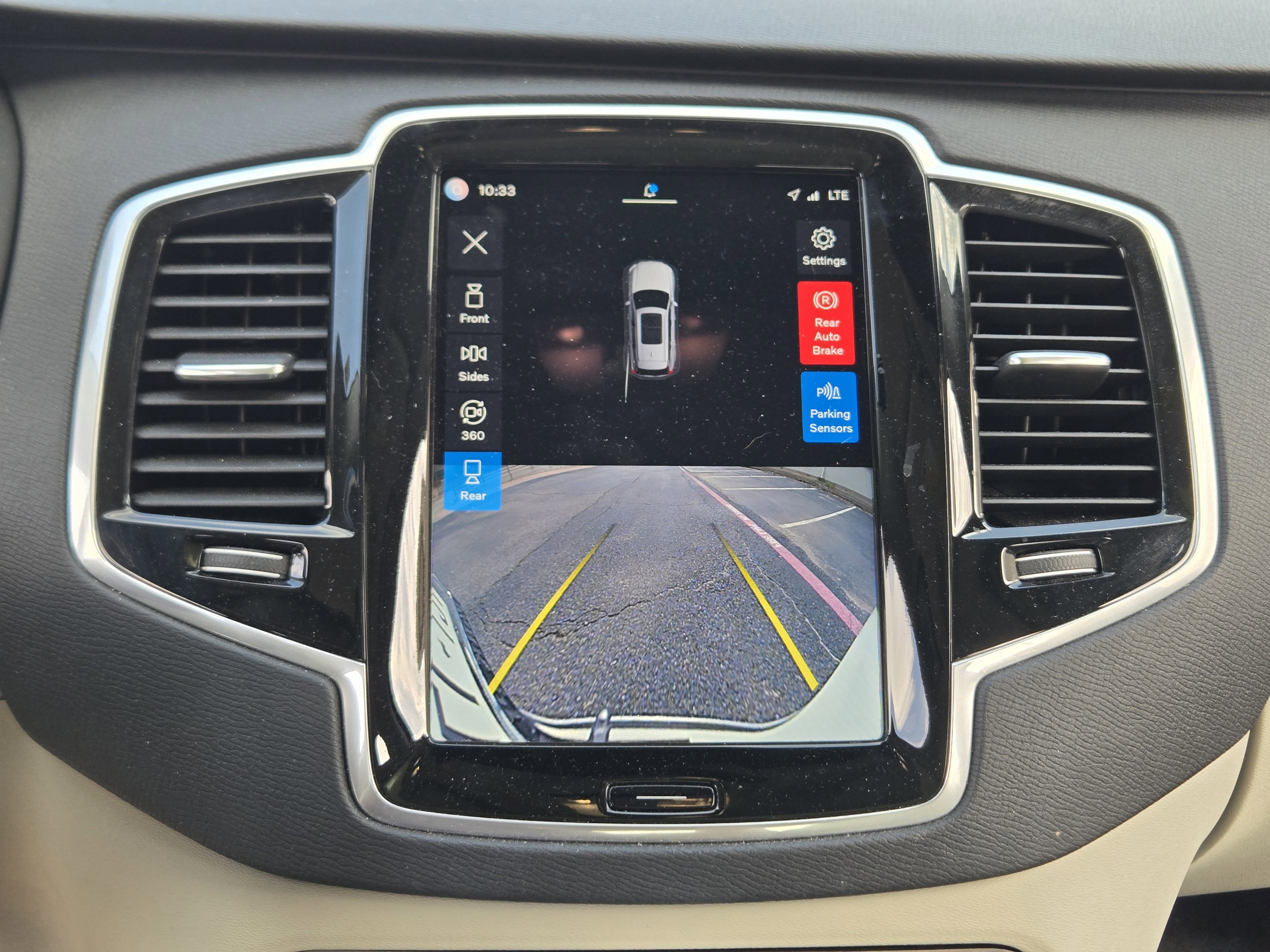 Used 2023 Volvo XC90 B6 Plus w/ Protection Package Premier image 22