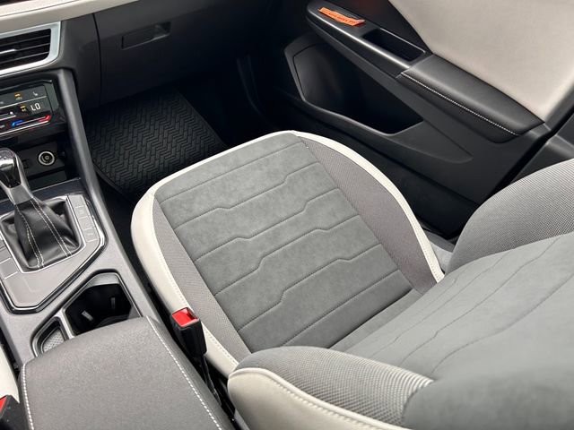 New 2026 Volkswagen Taos SE image 17