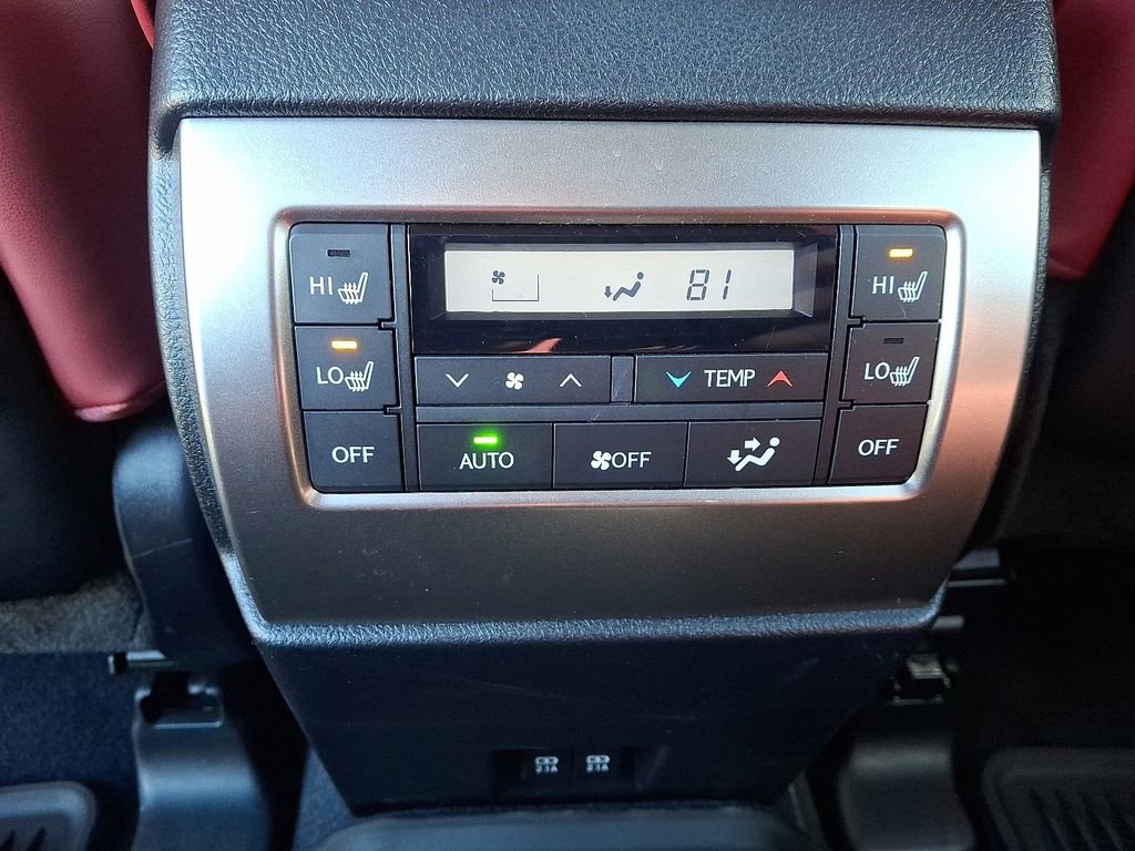 Used 2023 Lexus GX 460 Premium w/ Premium Package image 11