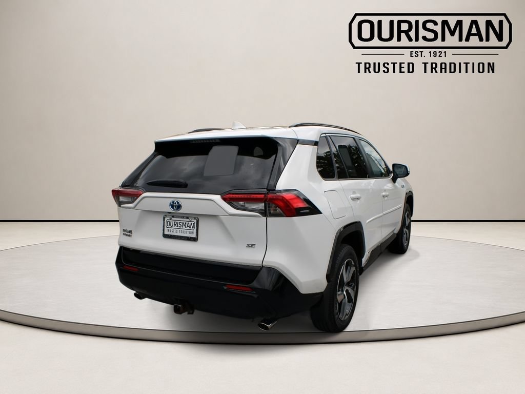 Used 2022 Toyota RAV4 SE w/ Weather & Moonroof Package AWD/4WD image 9