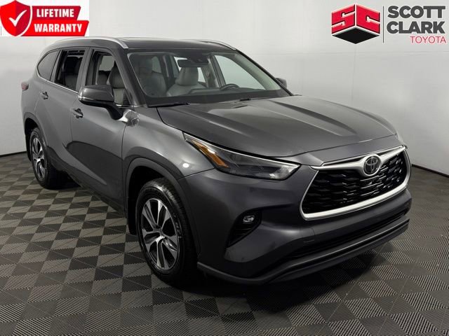 Used 2024 Toyota Highlander XLE 360° Tour