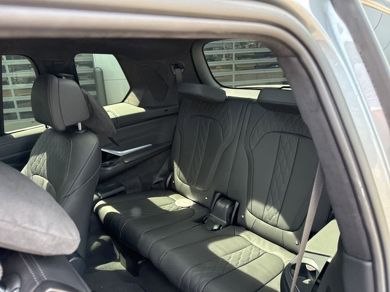 Used 2024 BMW X7 M60i AWD/4WD image 11