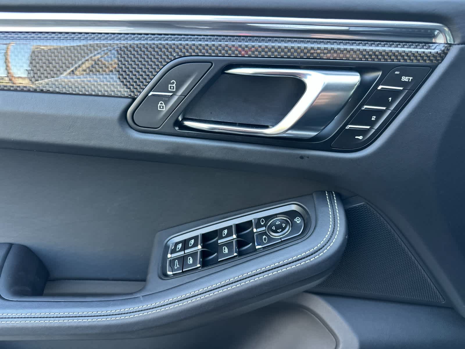 Certified 2025 Porsche Macan GTS AWD/4WD image 12